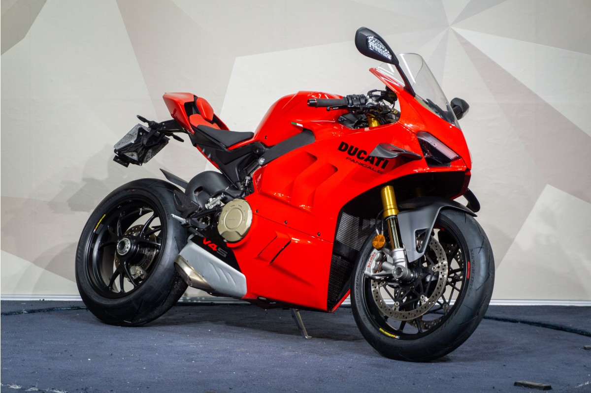 DUCATI Panigale V4 S